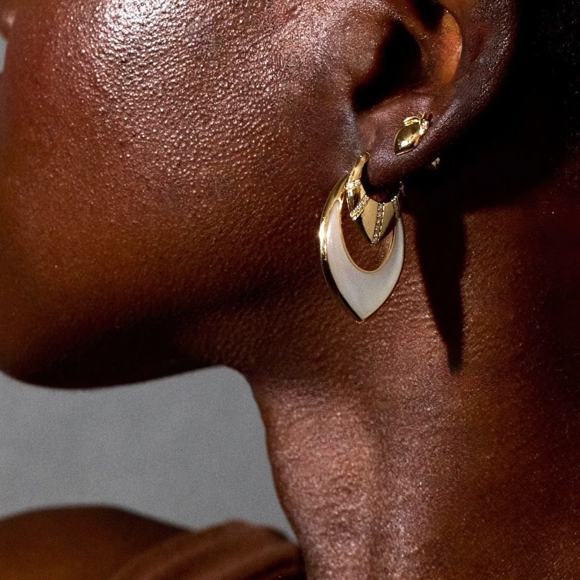 18K Yellow Gold Mother of Pearl Inlay Stardust Hoops