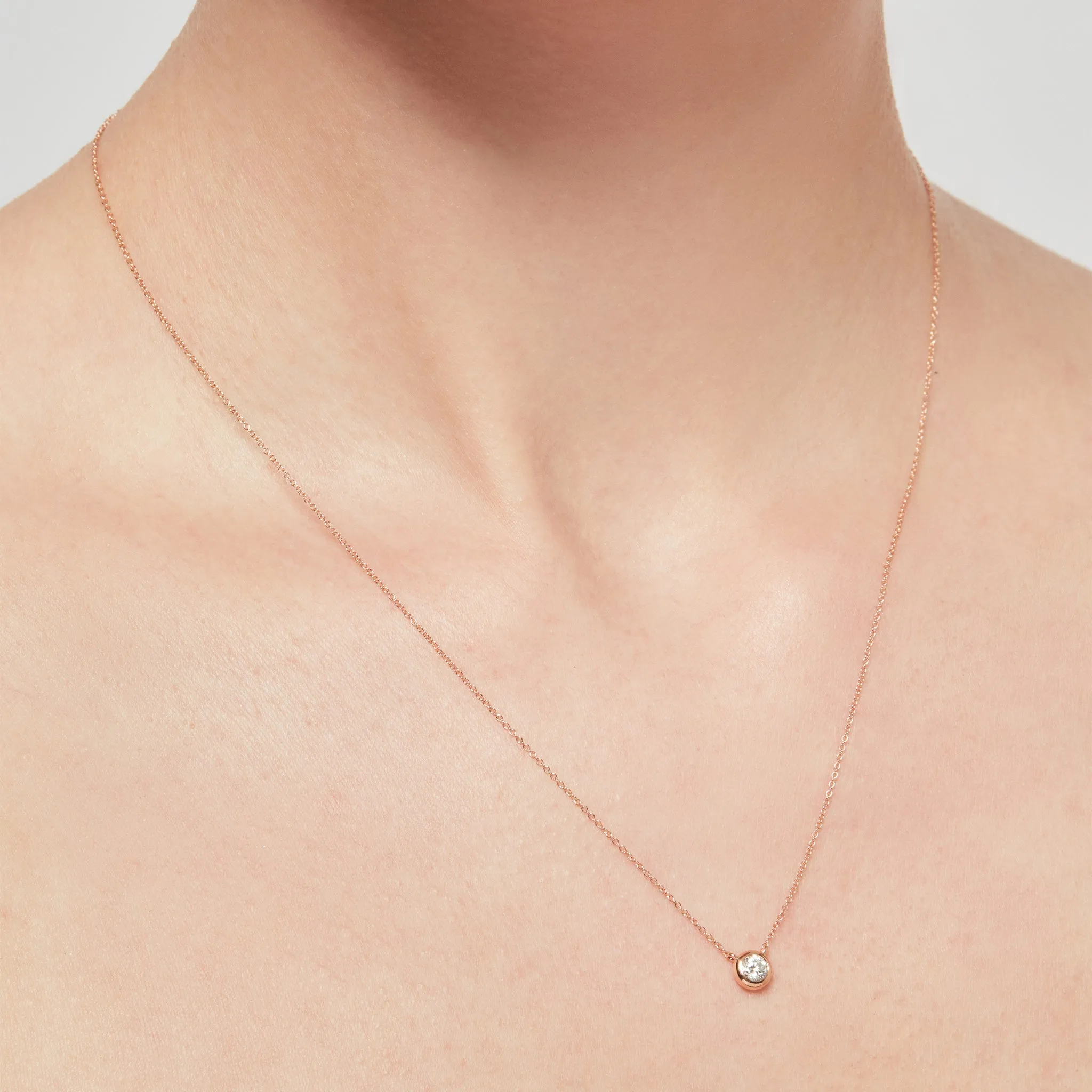 Bezel necklace 0.3ct