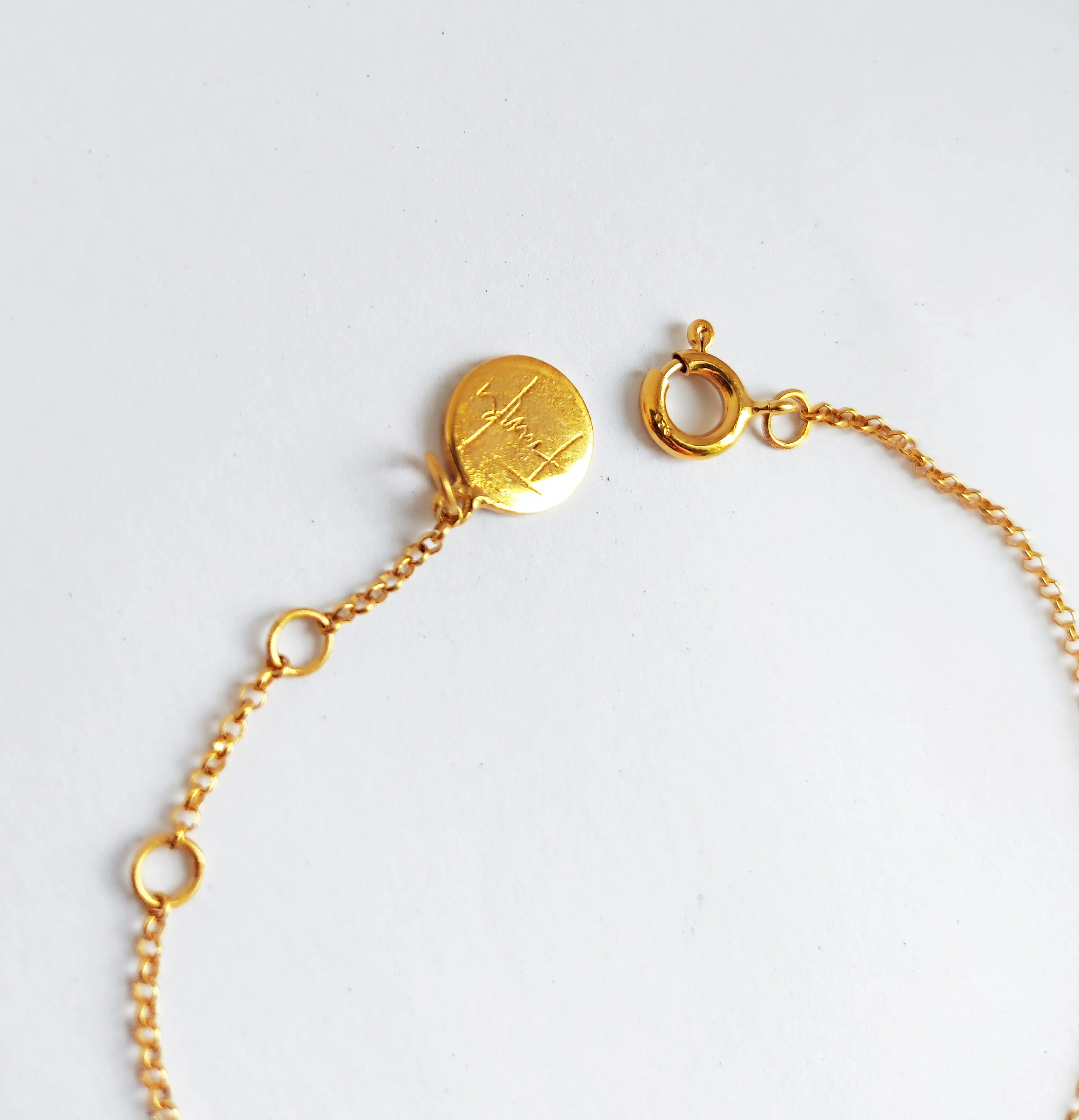 Dainty Gold Pearl Bracelet