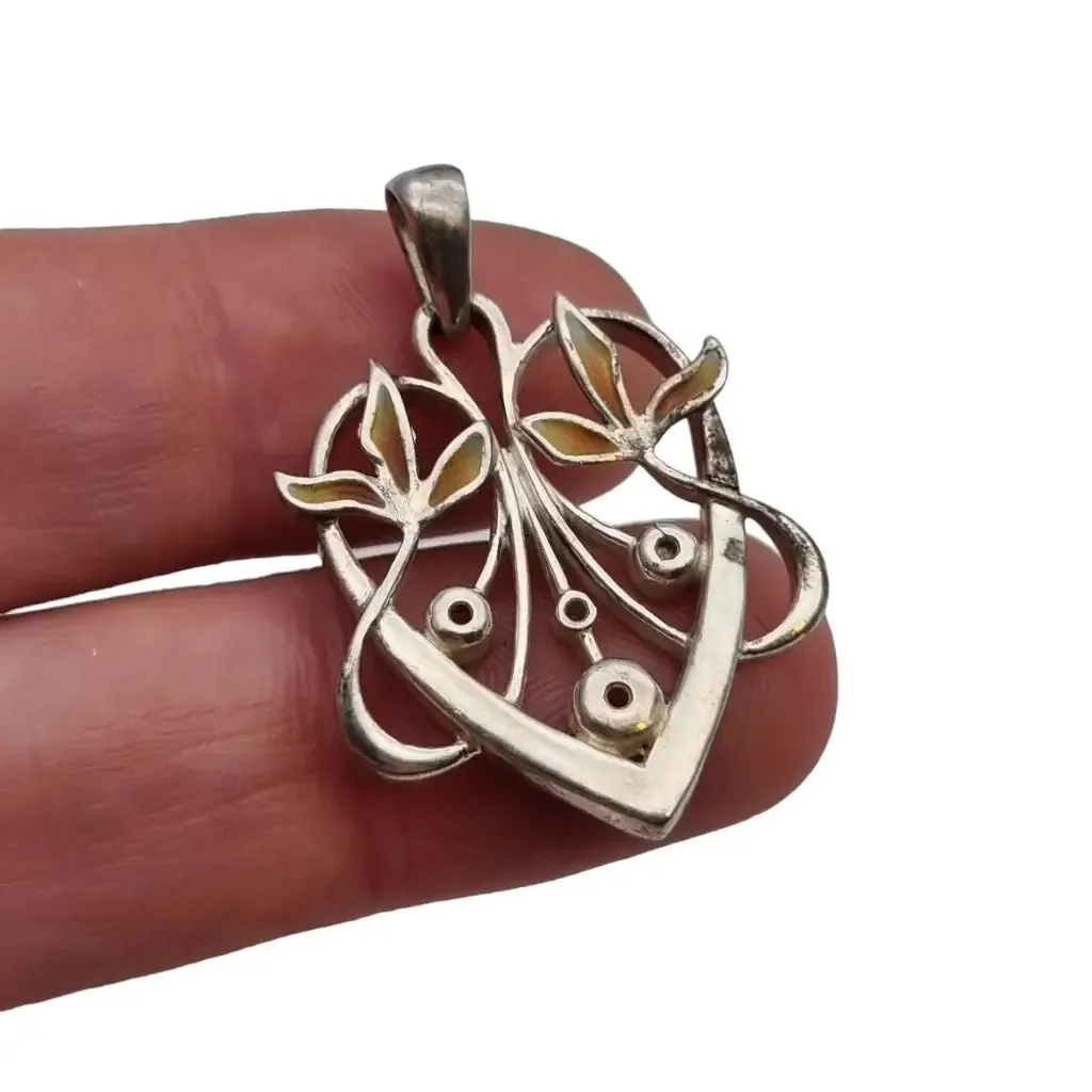 Enamelled silver heart pendant in art nouveau style, floral heart.