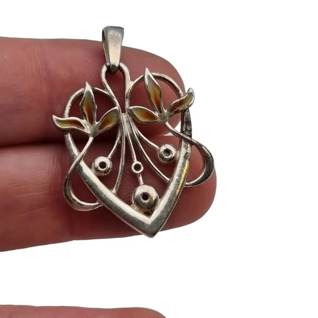 Enamelled silver heart pendant in art nouveau style, floral heart.