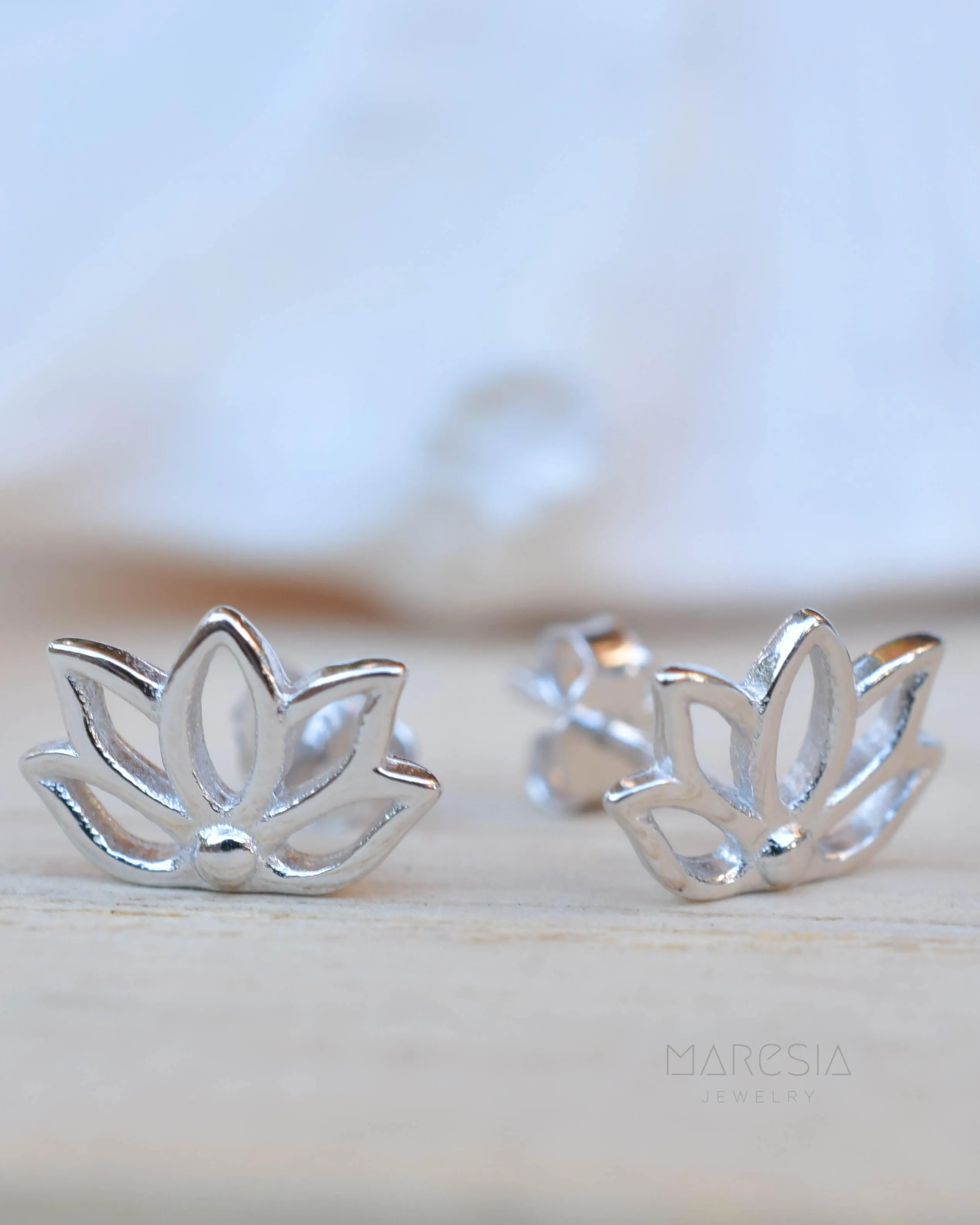 Lotus Flower Stud Earrings ~ Sterling Silver 925 ~ SME084
