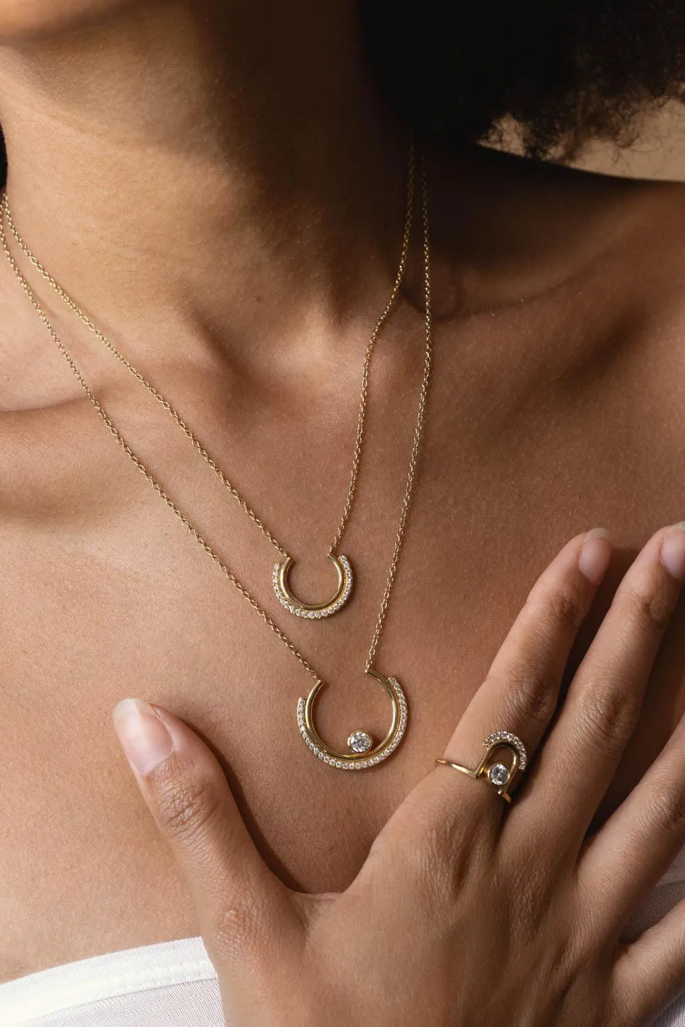 MINI ARC NECKLACE