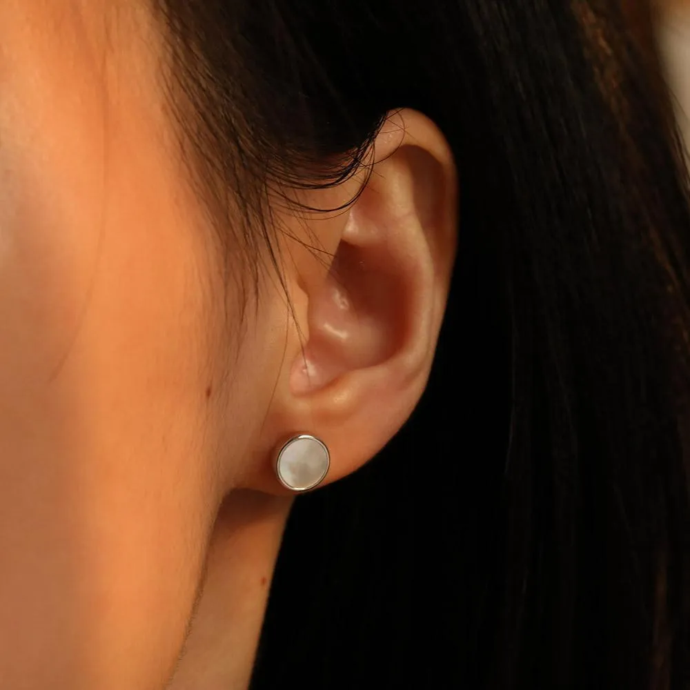 Mother of Pearl Round Stud Earrings