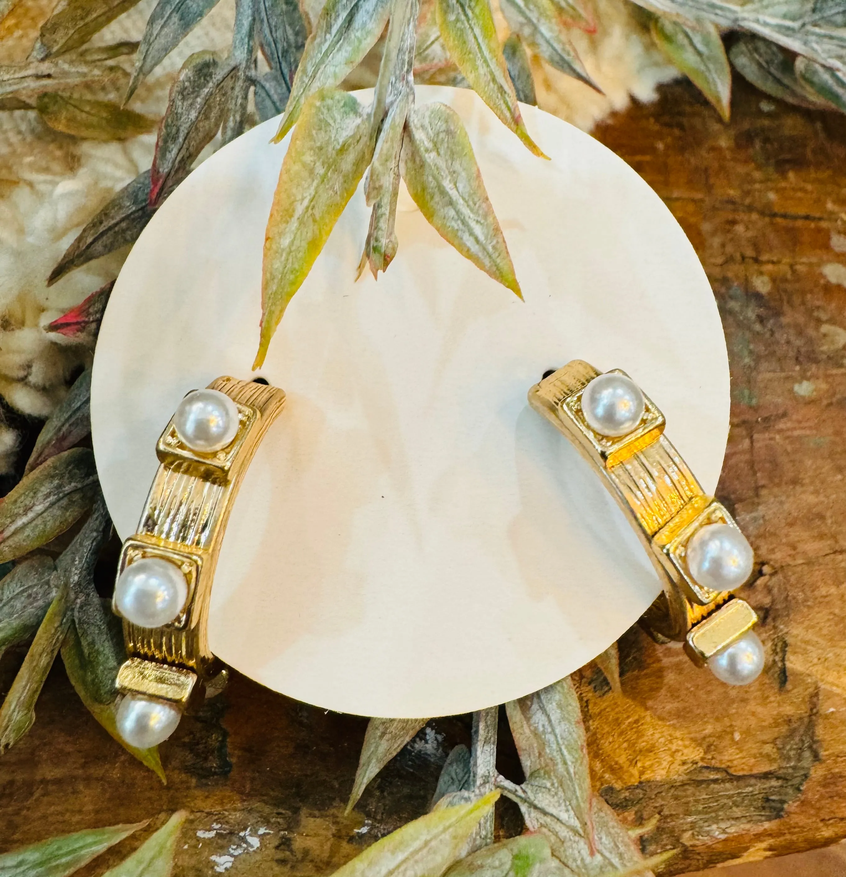 PEARL HOOPS