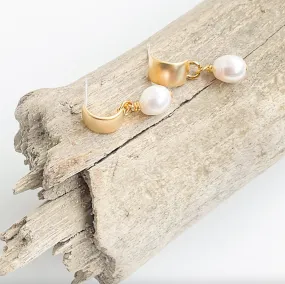 PEARL SEMI HOOPS