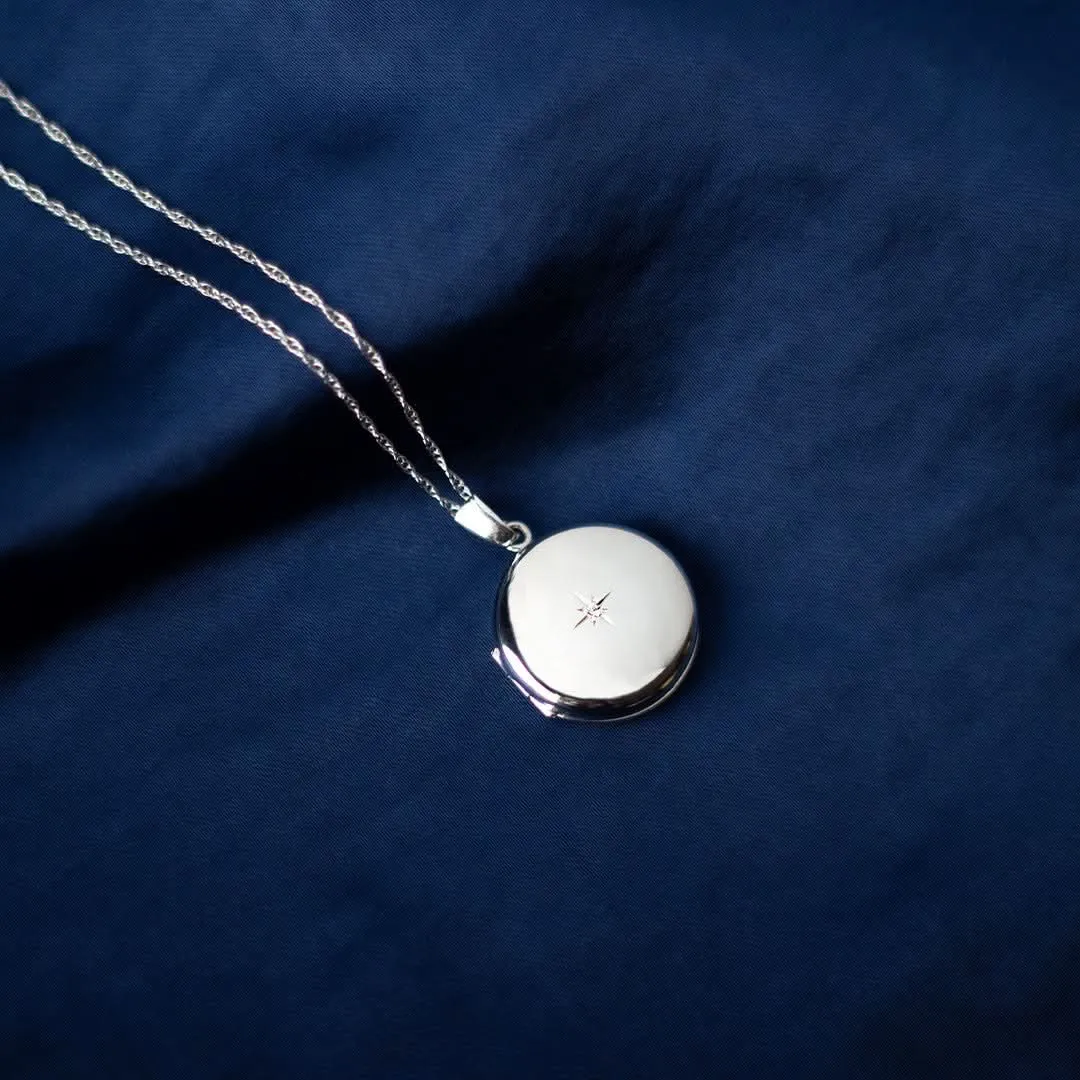 Solid White Gold Round Diamond Locket   Photos